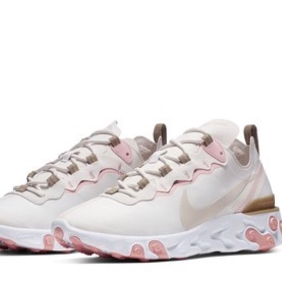 Nike Shoes - Nike React Element 55